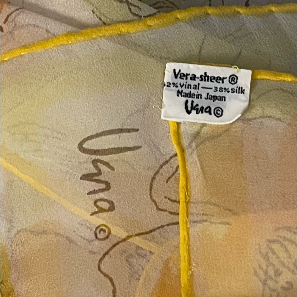 Vintage Vera Sheer Silk Blend Scarf 23 In Sq Good Condition - Picture 7 of 7